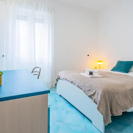 Domus Blu Aurelia