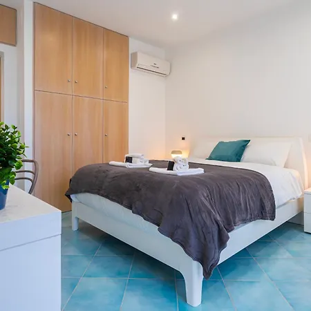 Domus Blu Aurelia *